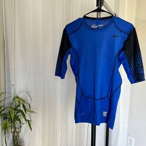 Nike compression blue/black shirt